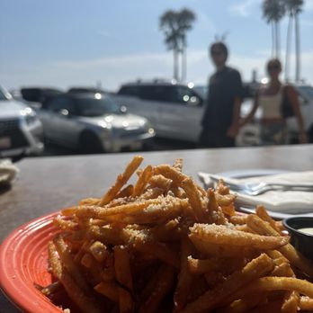 Mutt Lynch's - Garlic Fries - Pubs Near Me - Newport Beach, California Mutt Lynch's - Garlic Fries - Pubs Near Me - Newport Beach, California