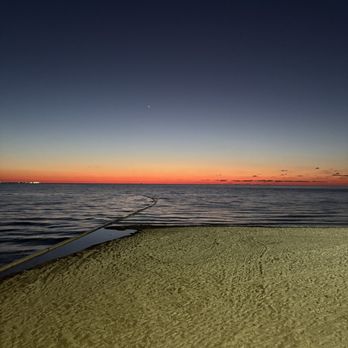 Emerald Beach Hotel - Stunning sunrise - Hotels Near Me - Corpus Christi, Texas