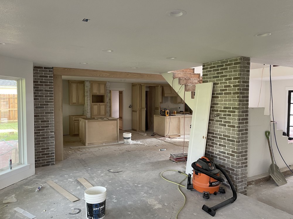 Slide of Texas Building & Roofing