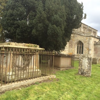 Coughton Court - 1 of 2 churches - Landmarks & Historical Buildings Near Me