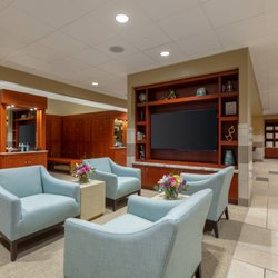 Villa Sport Athletic Club - Cinco Ranch - Women's locker room