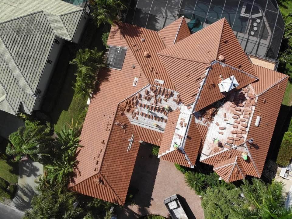 Slide of Wiliam Roofing