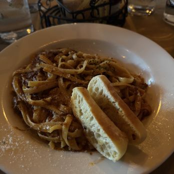 Molly's Restaurant & Bar - short rib bolognese - American Near Me - Hanover, New Hampshire