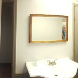 Ruthie's Coin Laundry - Single room bathrooms