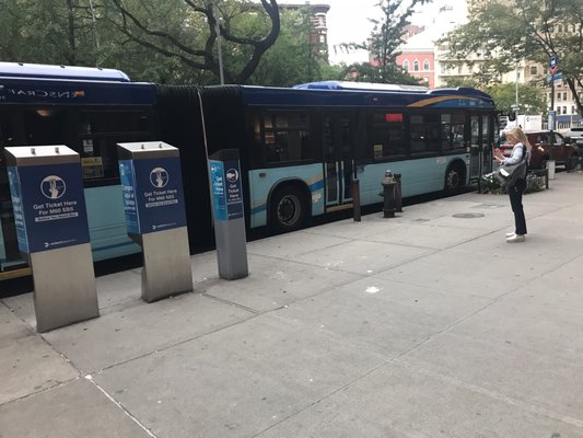 M60 BUS TO LAGUARDIA AIRPORT - 19 Photos & 144 Reviews - Public M60 BUS TO LAGUARDIA AIRPORT - 19 Photos & 144 Reviews - Public