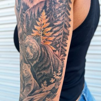 Envy Ink Tattoo Studio - Artist : Robert Hart. IG: hart_tat2 - Tattoo Near Me - Temecula, California