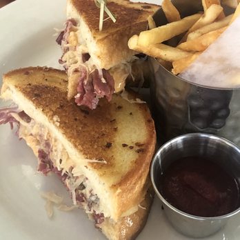 Cafe Bellini - Ruben sandwich - Breakfast & Brunch Near Me - Petaluma, California Cafe Bellini - Ruben sandwich - Breakfast & Brunch Near Me - Petaluma, California