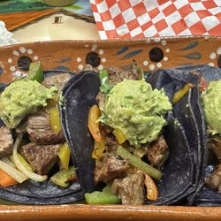 Las Alazanas Restaurant - Tacos Al carbon