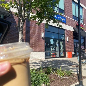 Backlot Coffee - Outside (facing Avondale) - Coffee & Tea Near Me - Chicago, Illinois