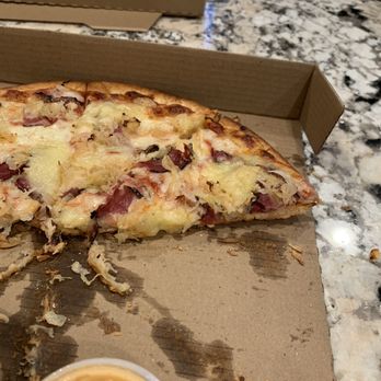 Bella Pizza - Thin crust Reuben pizza - Pizza Near Me - Cottage Grove, Minnesota Bella Pizza - Thin crust Reuben pizza - Pizza Near Me - Cottage Grove, Minnesota