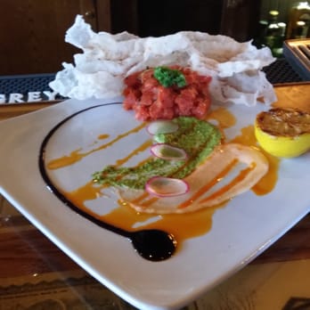 Lola's Lounge - Spanish Near Me - Sacramento, California