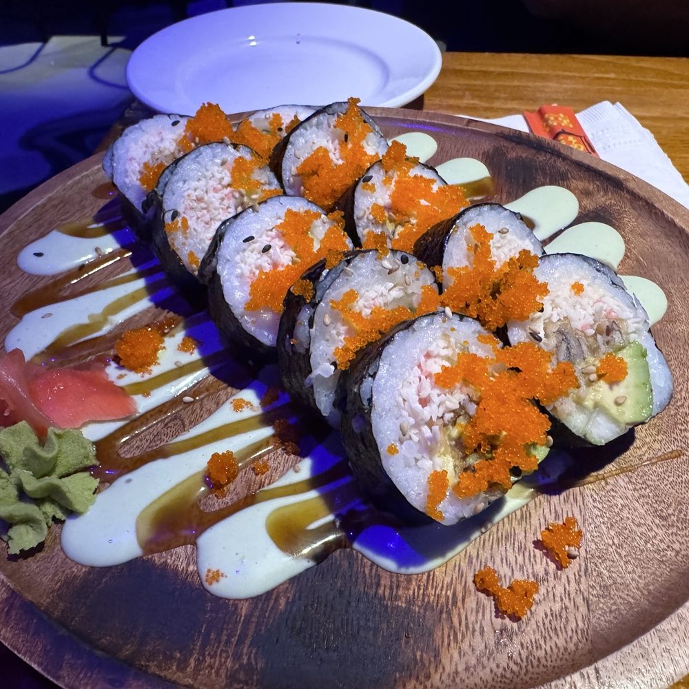sushimotion - Spider roll that I had to ask and confirm because it wasn't a lot of soft shelled crab - Sushi Bars Near Me - tampa, Florida sushimotion - Spider roll that I had to ask and confirm because it wasn't a lot of soft shelled crab - Sushi Bars Near Me - tampa, Florida