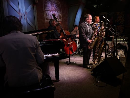 Andy's Jazz Club & Restaurant by null