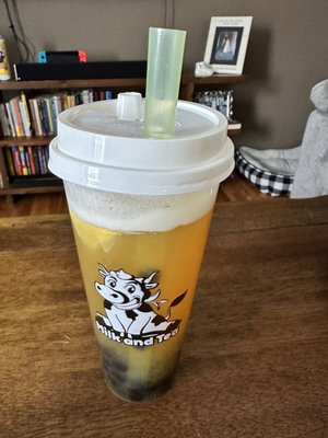 Milk and Tea by null