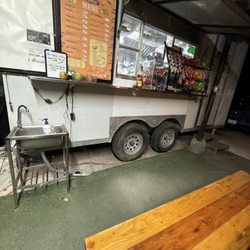 Mary’s Taqueria - Food area