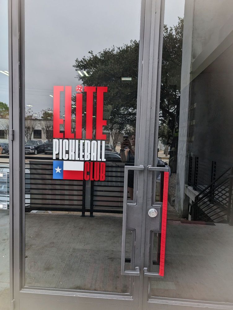 ELITE PICKLEBALL CLUB Updated October 2024 610 W 6th St, Houston