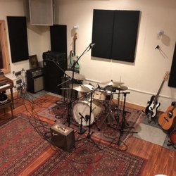 Dream Machine LB - Tracking Room
