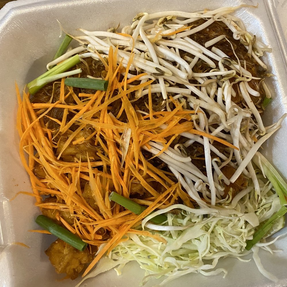 Pad Thai with glass noodles & tofu Pad Thai with glass noodles & tofu