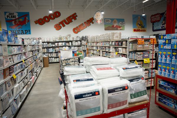 Ollie's Fond Du Lac Opening Date OLLIE’S BARGAIN OUTLET - Updated June 2025 - 13 Photos - 616 W Johnson