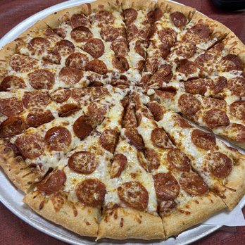 Queen Pizza & Krispy Krunchy Chicken - XL size pepperoni pizza - Pizza Near Me - Bakersfield, California Queen Pizza & Krispy Krunchy Chicken - XL size pepperoni pizza - Pizza Near Me - Bakersfield, California