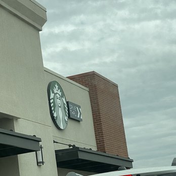 Starbucks - Coffee & Tea Near Me - Fresno, California Starbucks - Coffee & Tea Near Me - Fresno, California
