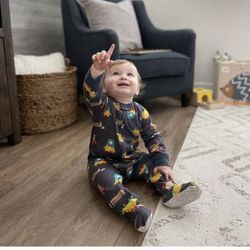 Little Joys - Simple and Fun Speech Therapy activity: bubbles!! Address pointing, joint attention, requests, and silly faces
