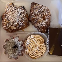 Celtica French Bakery - Morning pastries