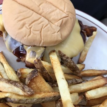 Tom's Main Street Diner - a cheeseburger and fries - Breakfast & Brunch Near Me - Buffalo, Wyoming Tom's Main Street Diner - a cheeseburger and fries - Breakfast & Brunch Near Me - Buffalo, Wyoming