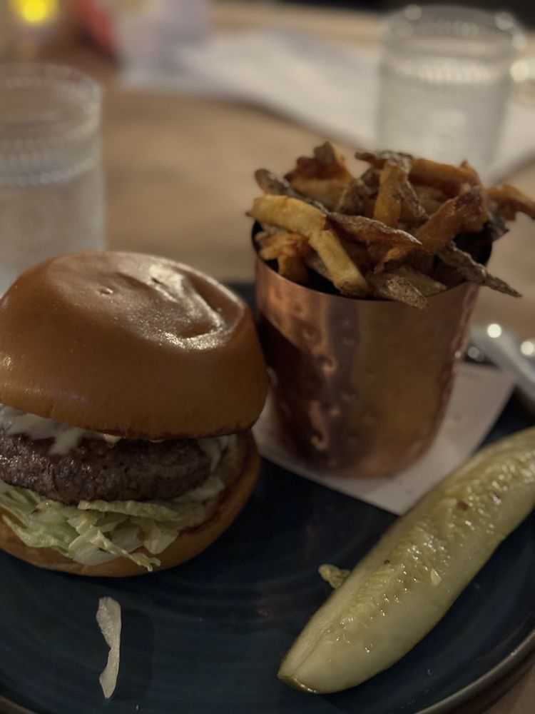 LORE MODERN WOODFYRE Updated November 2024 32 Photos 1100 St Anne