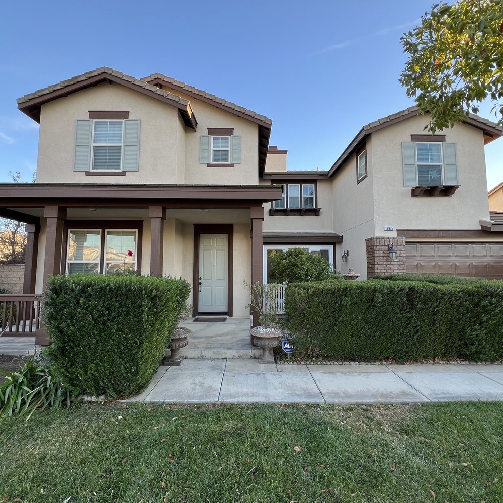 Amore Painting - Front view - new 3-color scheme - Painters Near Me - Riverside, California Amore Painting - Front view - new 3-color scheme - Painters Near Me - Riverside, California
