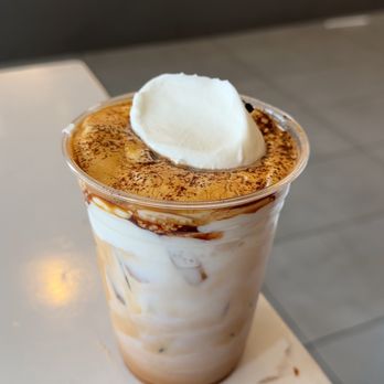 Re Coffee - Einspanne Latte - Desserts Near Me - Northridge, California