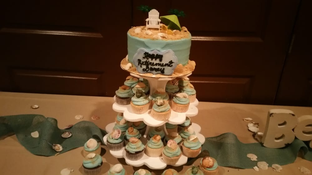 Specialty Cakes & Desserts Logo