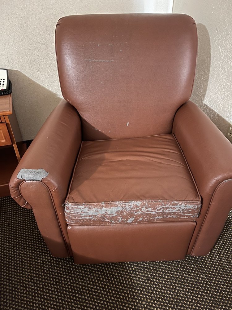 CANDLEWOOD SUITES Updated June 2024 19 Photos & 19