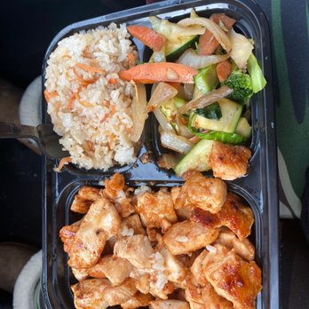 Bento Go - Hibachi chicken and fried rice with veggies - Asian Fusion Near Me - Columbus, Ohio Bento Go - Hibachi chicken and fried rice with veggies - Asian Fusion Near Me - Columbus, Ohio