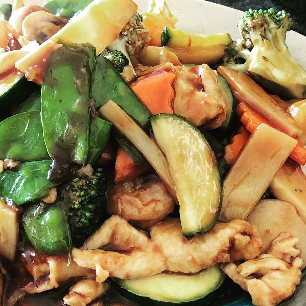 China Chef - Beef, Chicken, Shrimp with vegetables on white rice. - Chinese Near Me - Ypsilanti, Michigan China Chef - Beef, Chicken, Shrimp with vegetables on white rice. - Chinese Near Me - Ypsilanti, Michigan