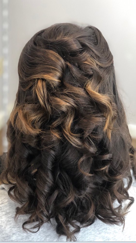 AMELIE ARTISTRY 152 Photos 555 S Atlanta St, Roswell,