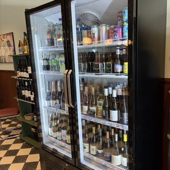 Ernie's Craft Deli and Wine Bar - Drink fridge - Delis Near Me - Encinitas, California Ernie's Craft Deli and Wine Bar - Drink fridge - Delis Near Me - Encinitas, California