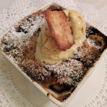 Restaurant Serenade - Apple cobbler, melick farm gluten free brown sugar streusel, vanilla ice cream - American Near Me - Chatham, New Jersey Restaurant Serenade - Apple cobbler, melick farm gluten free brown sugar streusel, vanilla ice cream - American Near Me - Chatham, New Jersey