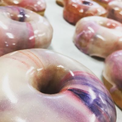 Sara's Bakery - featuring Tipsy Pies by null