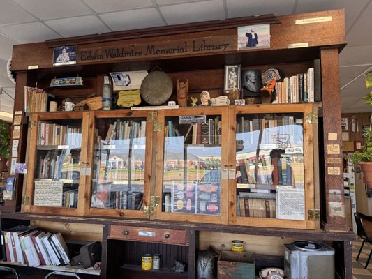 Cozy Dog Drive In by null