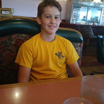 Morris Diner & Pancake House - So far so good. Restrooms are clean. O rhink we ate here a few years ago but cant foe the life of me remember if it was decent or not. - Diners Near Me - Morris, Illinois