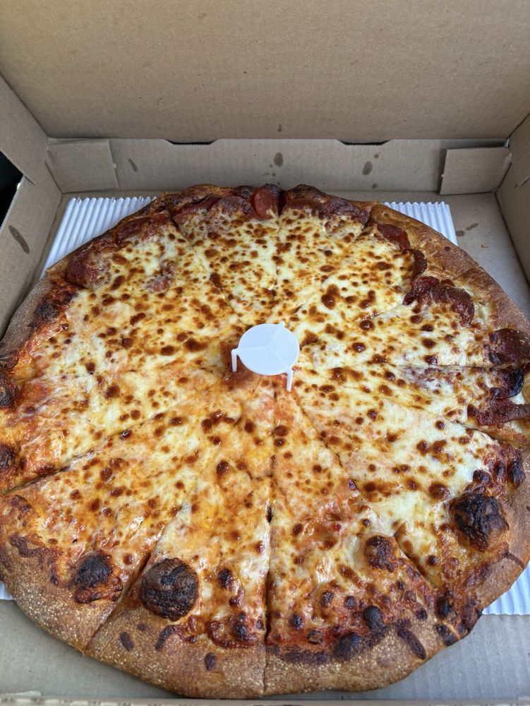 Food from B’s Pizza