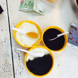 德記山水豆腐花 - The three different options, all less than $50hkd!