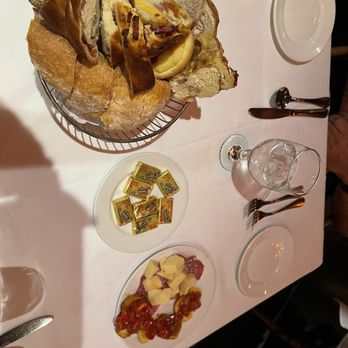 Park Side Restaurant - Breadbasket - Italian Near Me - Corona, New York