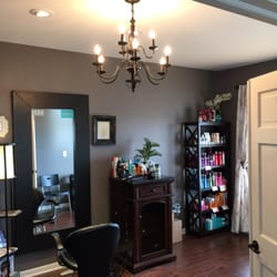 Rachael's Hair Studio - Very inviting atmosphere always clean and relaxing!