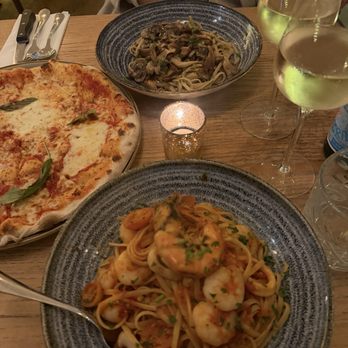 Wildwood Kitchen - Pasta Linguine, margarita Pizza, Wild Mushroom & truffle pasta - Pizza Near Me - London, XGL Wildwood Kitchen - Pasta Linguine, margarita Pizza, Wild Mushroom & truffle pasta - Pizza Near Me - London, XGL