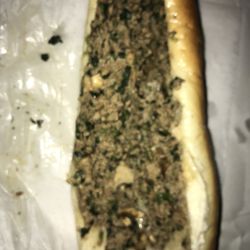 Apetidos Pizza - Philadelphia Cheesesteak Adventure