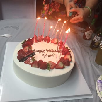 Paris Baguette - This is the $85 12 inches Strawberry Fresh Cream Cake. - Coffee & Tea Near Me - Milpitas, California
