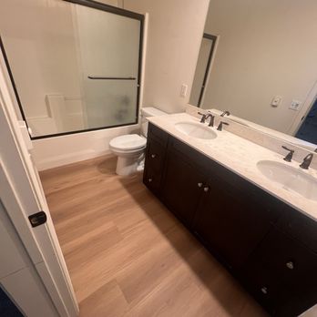 Iconic Floors & More - Bathroom - Flooring Near Me - Hemet, California Iconic Floors & More - Bathroom - Flooring Near Me - Hemet, California