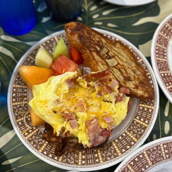 808 Grindz Cafe - Maui Style Croissanwich - Cafes Near Me - Lahaina, Hawaii 808 Grindz Cafe - Maui Style Croissanwich - Cafes Near Me - Lahaina, Hawaii